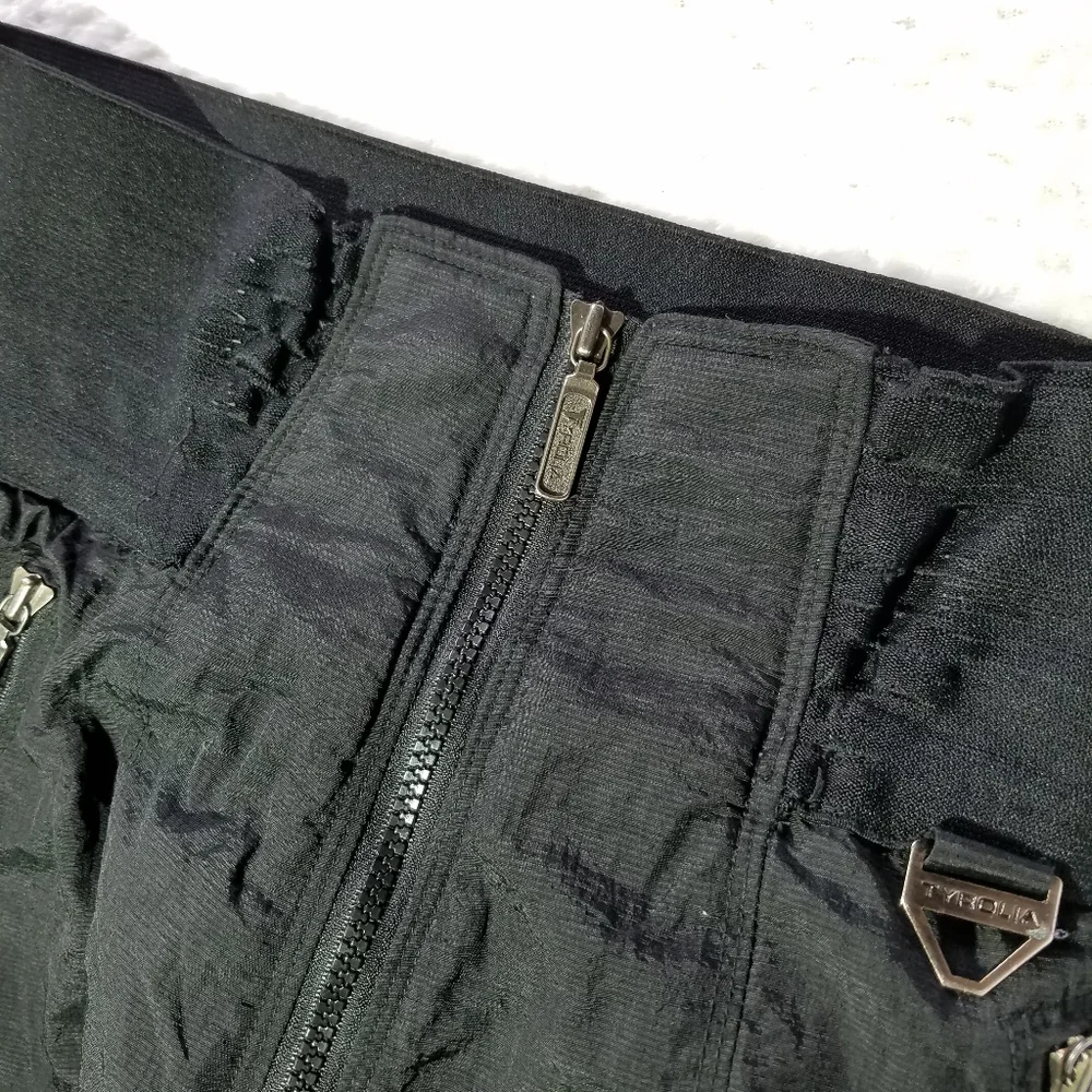 Vintage Tyrolia High Waisted Skiwear Skiboarding Stirrup Black Pants - Picture 11 of 11